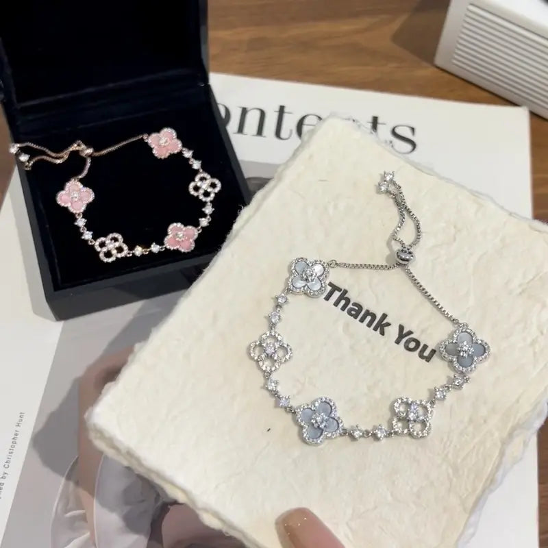 2026 New Light Luxury Four-leaf Clover Hollow Adjustable Bracelet Advanced Temperament Charm Bracelet Elegant Hand Jewelry for Women 💎