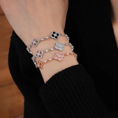 2026 New Light Luxury Four-leaf Clover Hollow Adjustable Bracelet Advanced Temperament Charm Bracelet Elegant Hand Jewelry for Women 💎