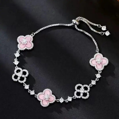 2026 New Light Luxury Four-leaf Clover Hollow Adjustable Bracelet Advanced Temperament Charm Bracelet Elegant Hand Jewelry for Women 💎