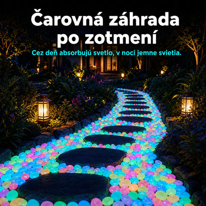 PKNEW® Svetielkujúce záhradné kamienky nabité svetlom 👑 – farebná nočná žiara bez káblov a batérií, vodeodolná dekorácia na chodníky, kvetináče, záhony, terasu aj okolie bazéna 💎
